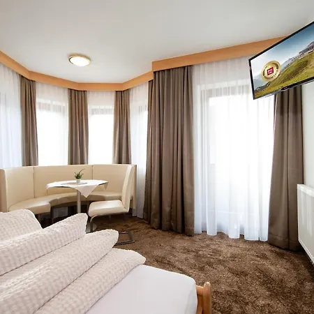 Tonis Ferienheim * זולדן