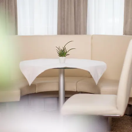 Tonis Ferienheim * זולדן