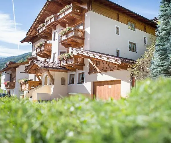 Tonis Ferienheim Apartamento *