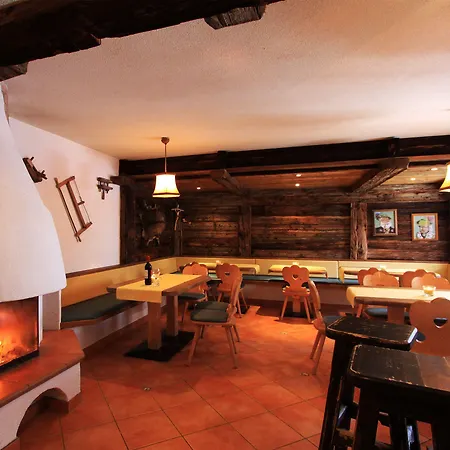 Tonis Ferienheim Apartment *